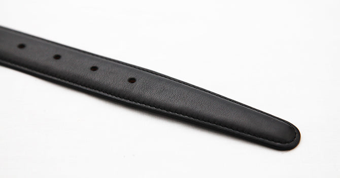 attire FRENCH CALF BELT(ブラック)の剣先