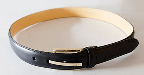 CORDOVAN BELT（ブラック）の全体像