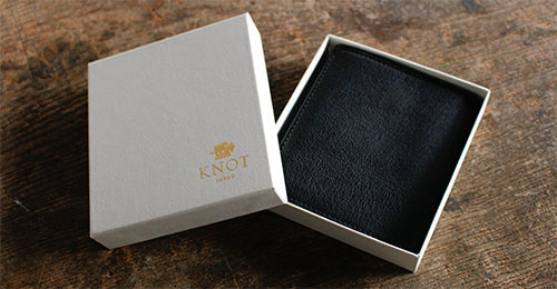 attire FRENCH CALF BELTとFRENCH CALF COMPACT WALLETのセット