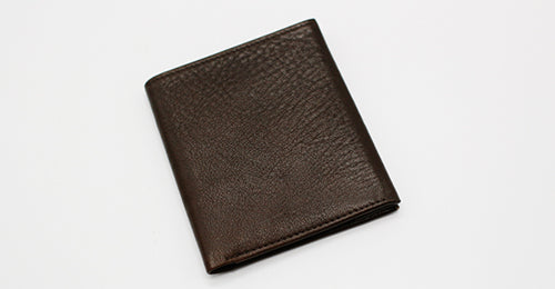 FRENCH CALF COMPACT WALLET （ダークブラウン）の全体像