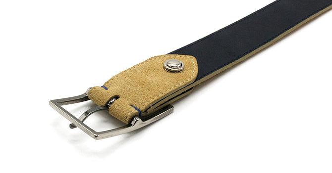MERCER SPANISH SUEDE LEATHER BELT（ライトブラウン）のバックル（裏）